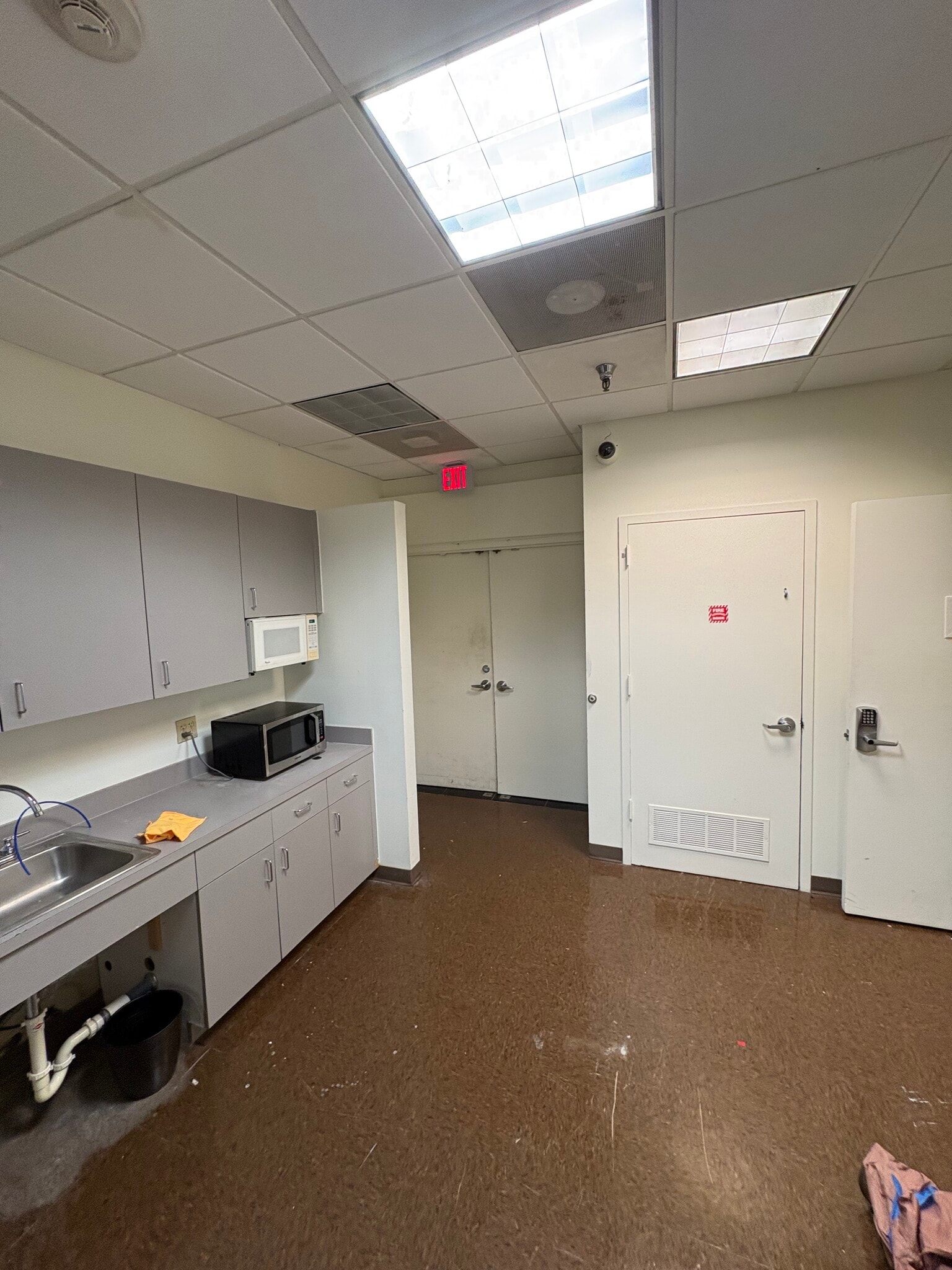 1401 N University Dr, Coral Springs, FL for sale Interior Photo- Image 1 of 5