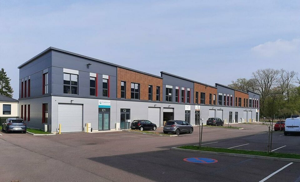 Rue De Poissy, Feucherolles à louer Photo du bâtiment- Image 1 de 8