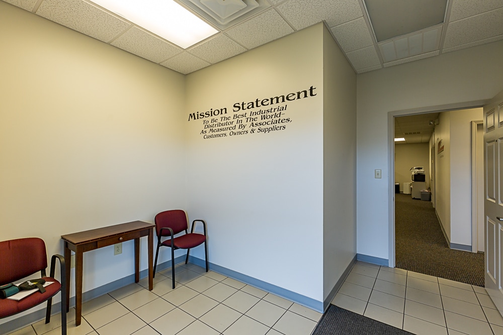 11 Worth Cir, Johnson City, TN for lease Interior Photo- Image 1 of 11