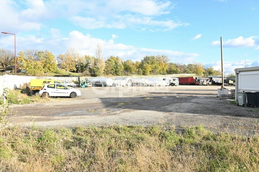 1 Avenue De Val Cité, Ternay for lease - Building Photo - Image 3 of 3