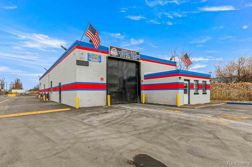 27990 Wick Rd, Romulus, MI à vendre - Photo du bâtiment - Image 2 de 29