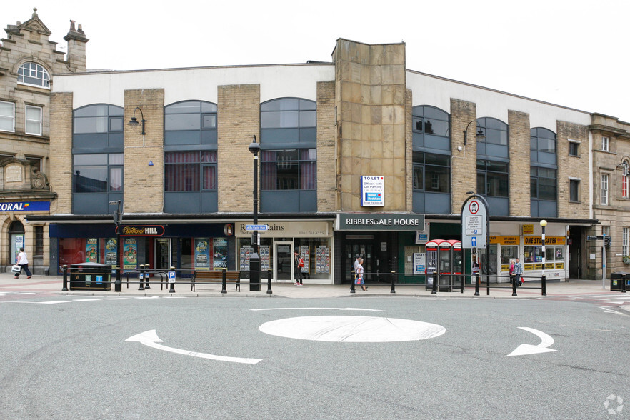 Market Pl, Bury à vendre - Photo principale - Image 1 de 1