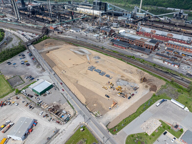 206 State St, Clairton, PA à louer - Photo du bâtiment - Image 2 de 24