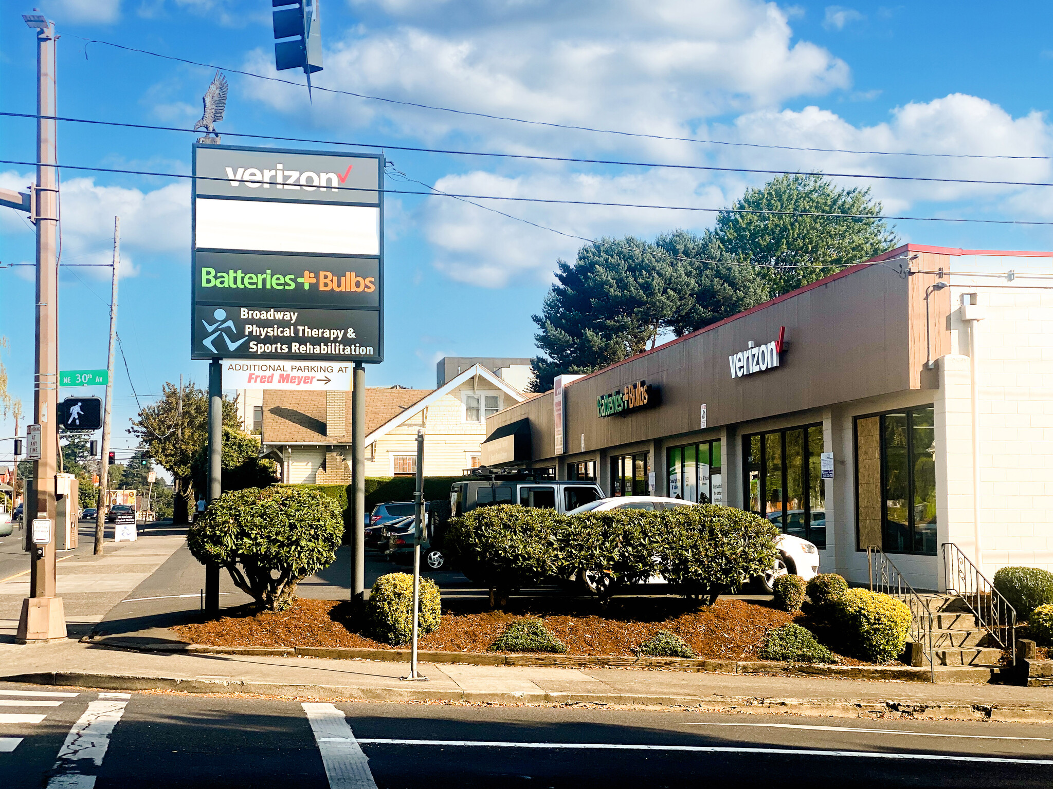 3004-3016 NE Broadway St, Portland, OR for sale Building Photo- Image 1 of 1