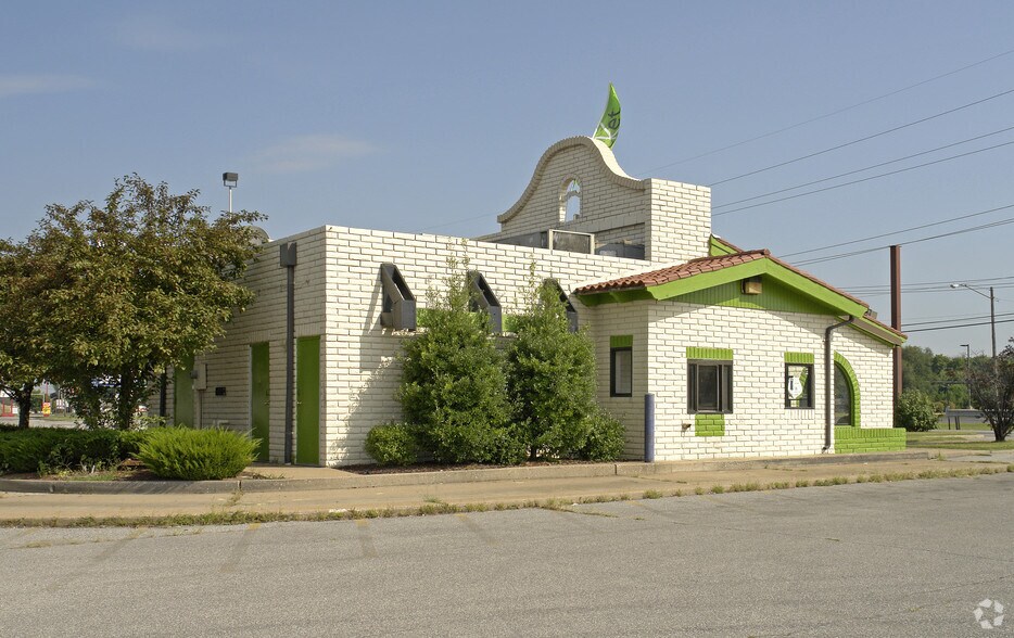 1292 Camp Jackson Rd, East Saint Louis, IL à vendre - Photo du bâtiment - Image 2 de 5