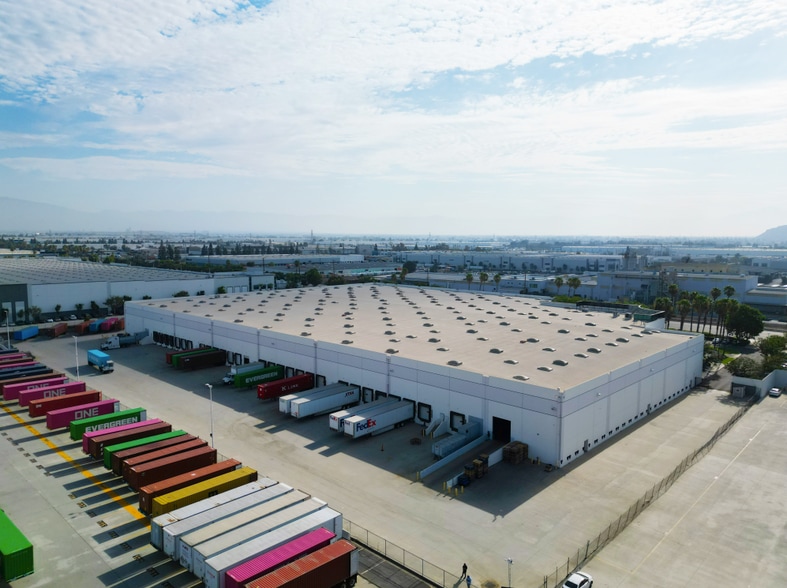 2090 S Etiwanda Ave, Ontario, CA for lease - Building Photo - Image 2 of 14