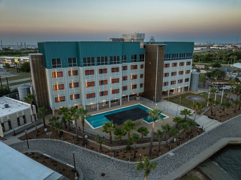 7509 Broadway St, Galveston, TX à vendre - Photo du bâtiment - Image 3 de 60