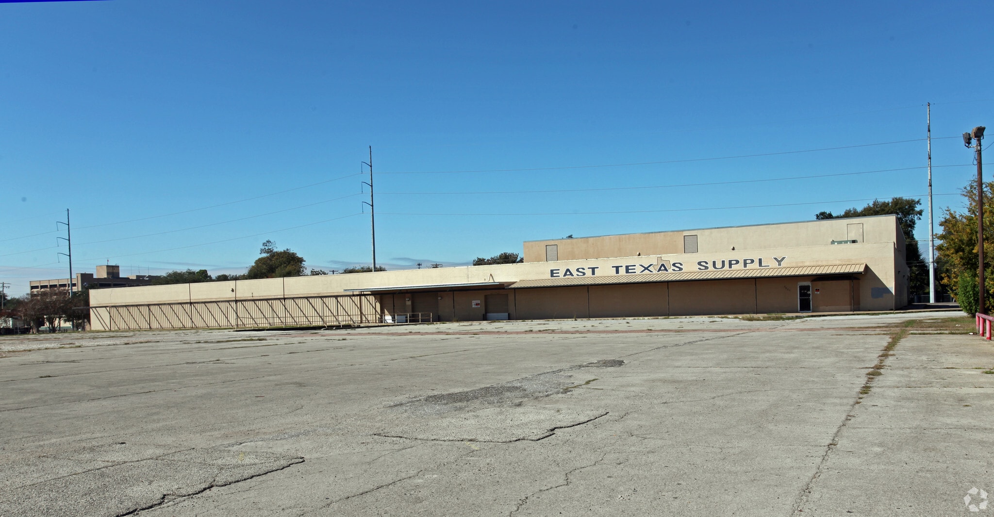 3835 Gulfway Dr, Port Arthur, TX for lease Primary Photo- Image 1 of 11