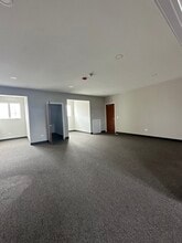 207 E Church St, Sandwich, IL à louer Photo intérieure- Image 2 de 6