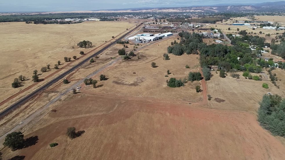 Railroad Ave, Oroville, CA à vendre - Vidéo sur l’inscription commerciale - Image 2 de 8