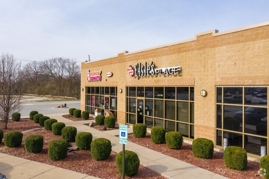 17499 Dixie Hwy, East Hazel Crest, IL à louer - Photo du bâtiment - Image 2 de 6