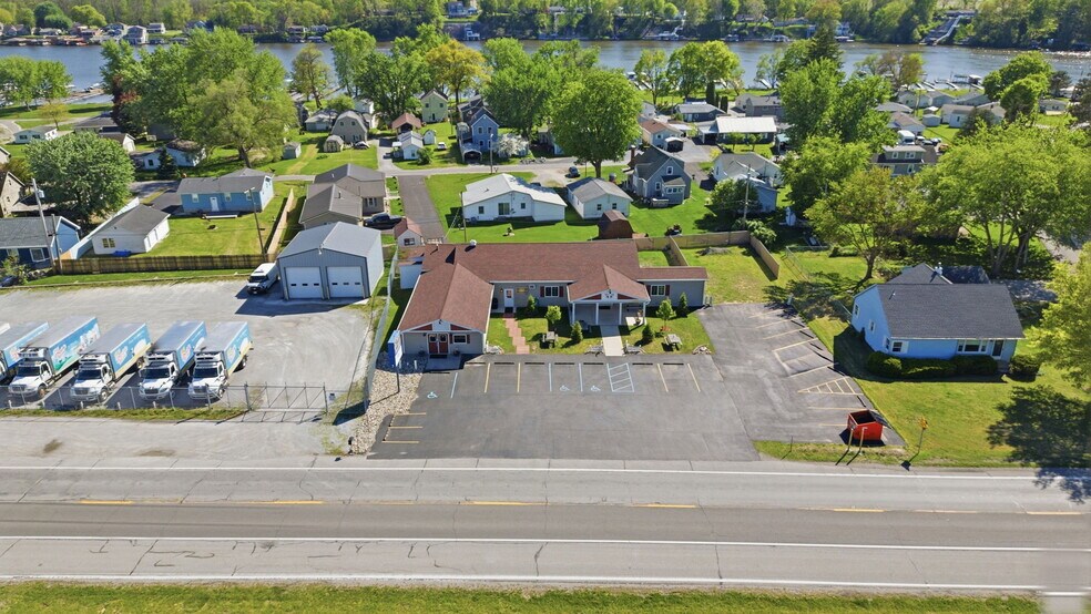 12150 N US Highway 421, Monticello, IN à vendre - Photo du bâtiment - Image 2 de 43