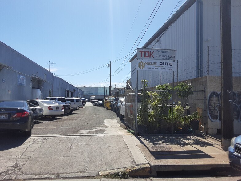 2847 Awaawaloa St, Honolulu, HI à louer - Photo du bâtiment - Image 3 de 9
