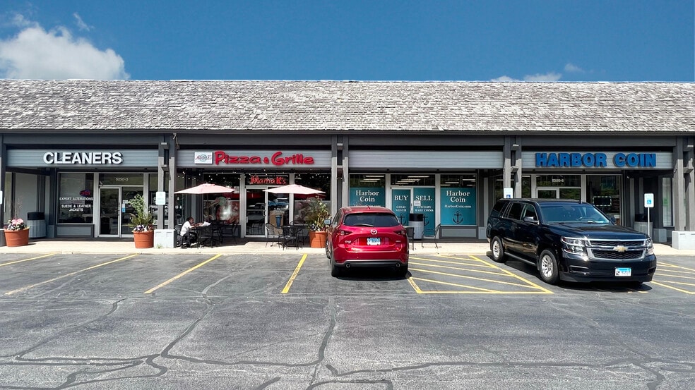 5250 Grand Ave, Gurnee, IL for lease - Building Photo - Image 3 of 3