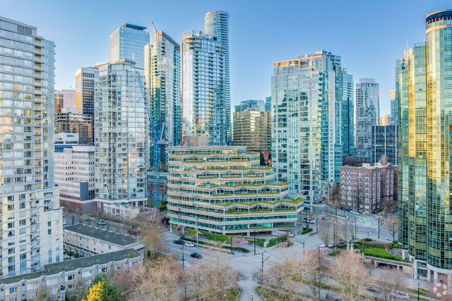 1285 W Pender St, Vancouver, BC à louer - Photo du bâtiment - Image 2 de 5