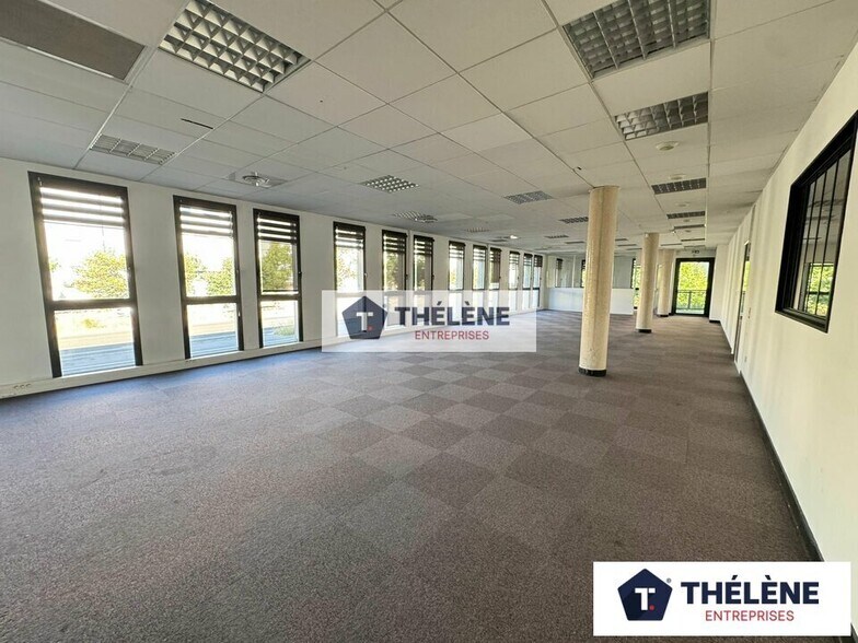 Office in Montpellier for lease - Interior Photo - Image 1 of 11