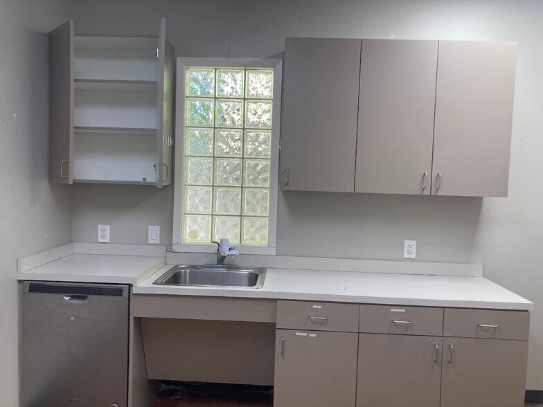 2223 Dorrington St, Houston, TX à louer - Photo intérieure - Image 3 de 9