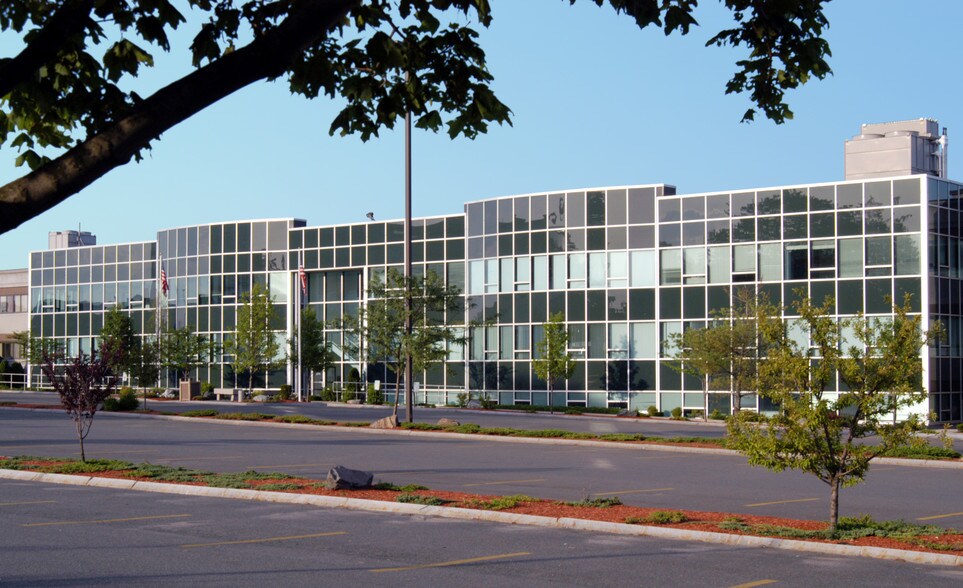 800 Cummings Ctr, Beverly, MA à louer - Photo du bâtiment - Image 2 de 34