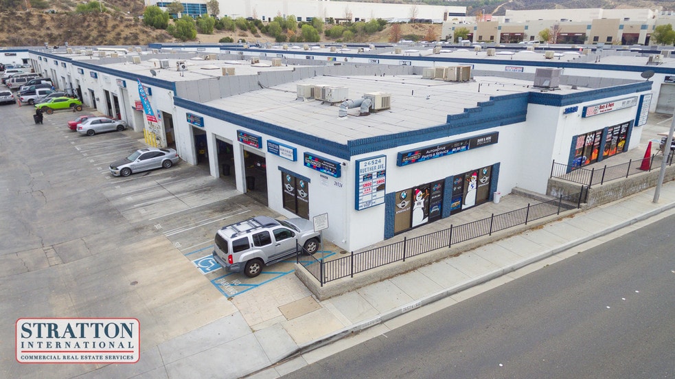 26524 Ruether Ave, Santa Clarita, CA for lease - Building Photo - Image 3 of 13
