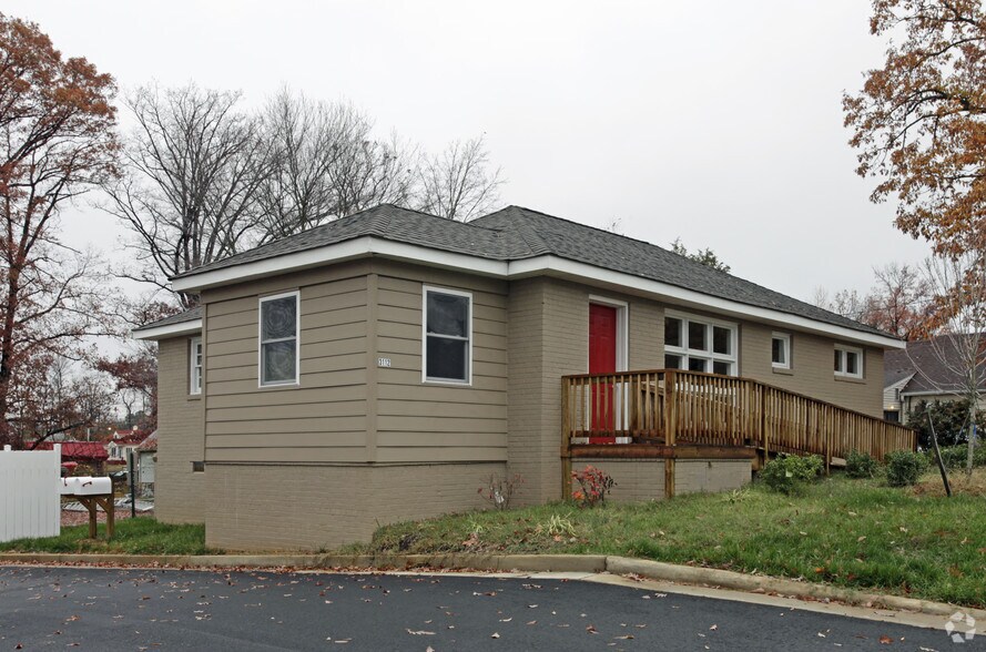 3112 N Parham Rd, Richmond, VA à louer - Photo du bâtiment - Image 3 de 17