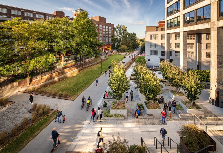 725 Ponce de Leon Ave NE, Atlanta, GA à louer - Photo du bâtiment - Image 3 de 20
