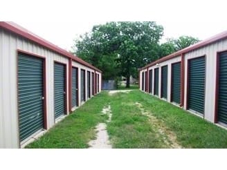 305 E 7th St, Valley Mills, TX for sale - Primary Photo - Image 1 of 10