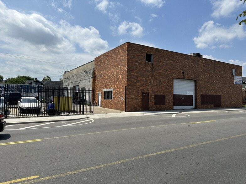 13231 Conant St, Detroit, MI for sale - Primary Photo - Image 1 of 4