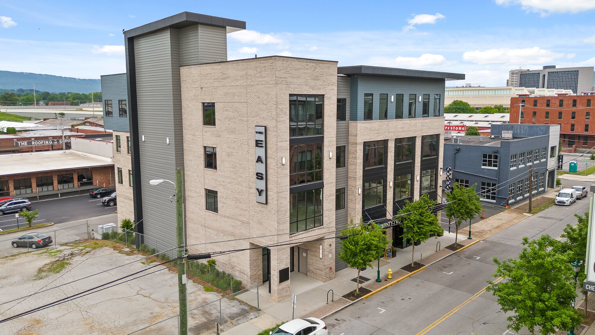 1413 Chestnut St, Chattanooga, TN à louer Photo du bâtiment- Image 1 de 10