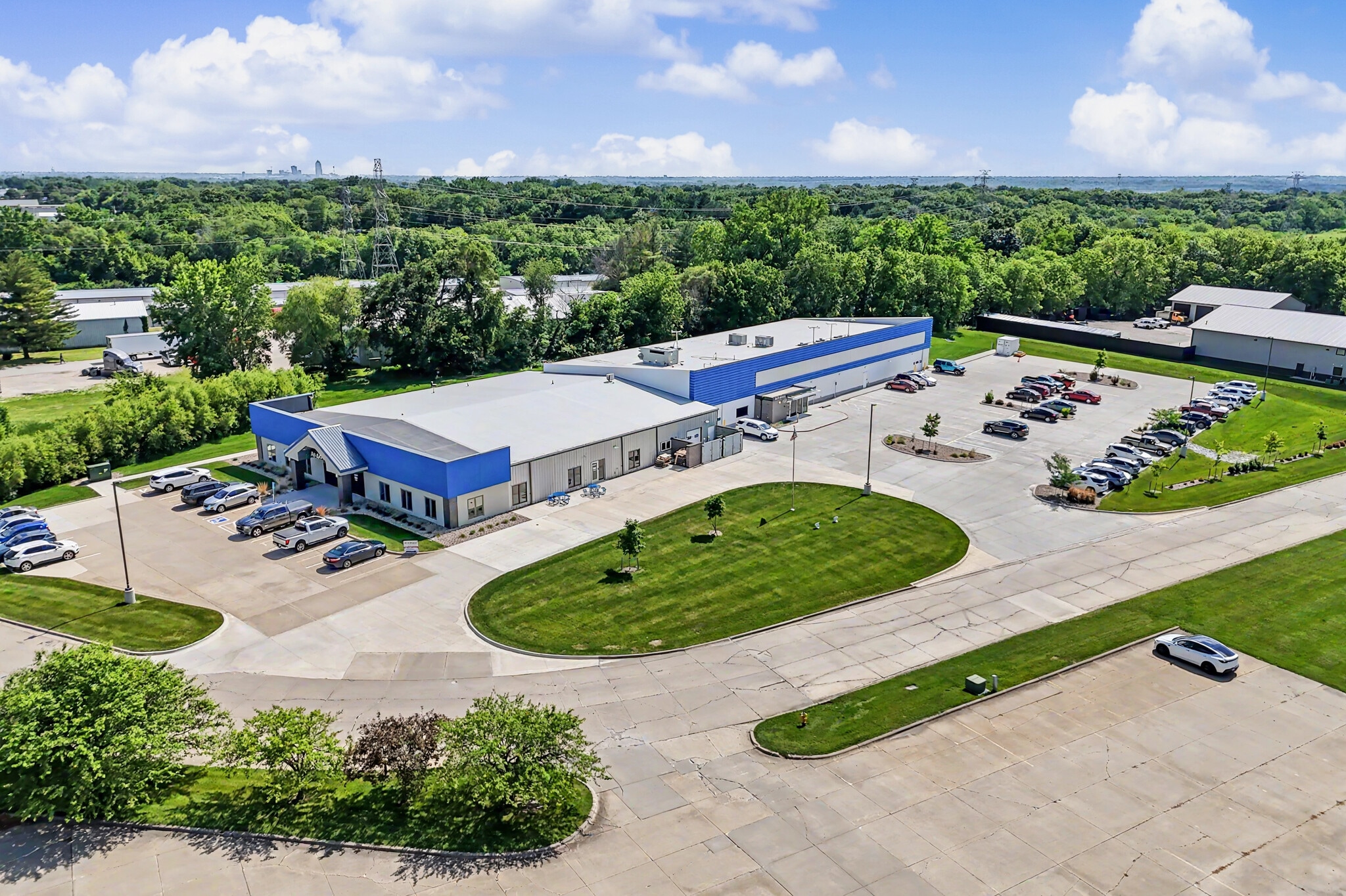 6280 NE 14th St, Des Moines, IA for sale Building Photo- Image 1 of 14