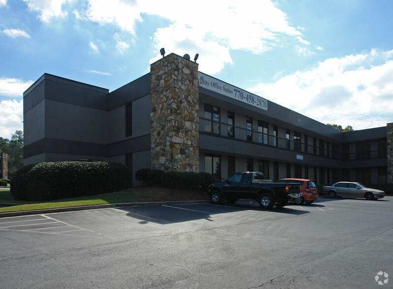 6761 Peachtree Industrial Blvd, Atlanta, GA à vendre - Photo principale - Image 1 de 1