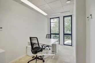 Coworking Space in Lyon for lease Interior Photo- Image 2 of 11