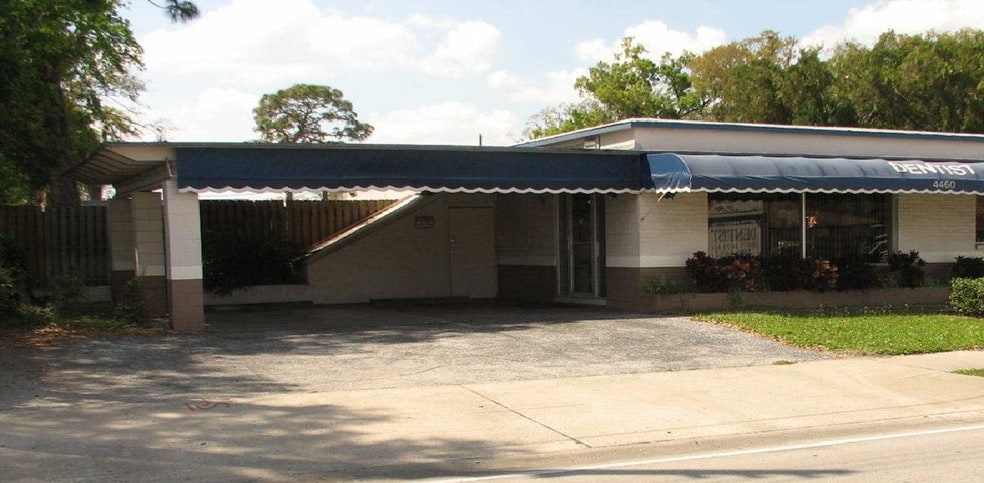 4460 Edgewater Dr, Orlando, FL for lease - Primary Photo - Image 2 of 25