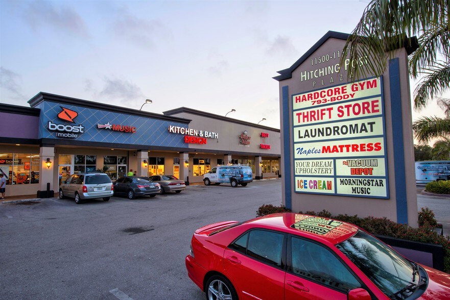 11502-11572 Tamiami Trl E, Naples, FL à louer - Photo du bâtiment - Image 3 de 16