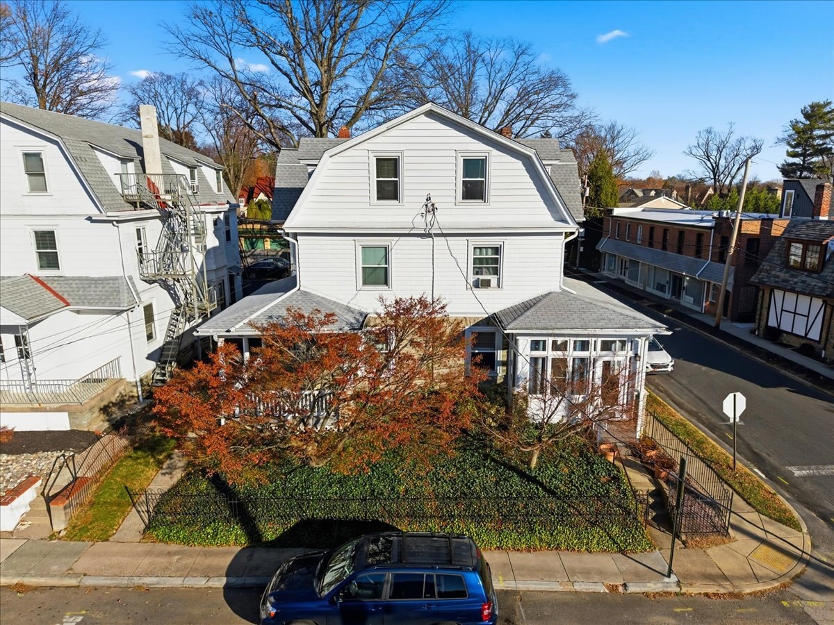 402 Cottman St, Jenkintown, PA à vendre Photo principale- Image 1 de 14