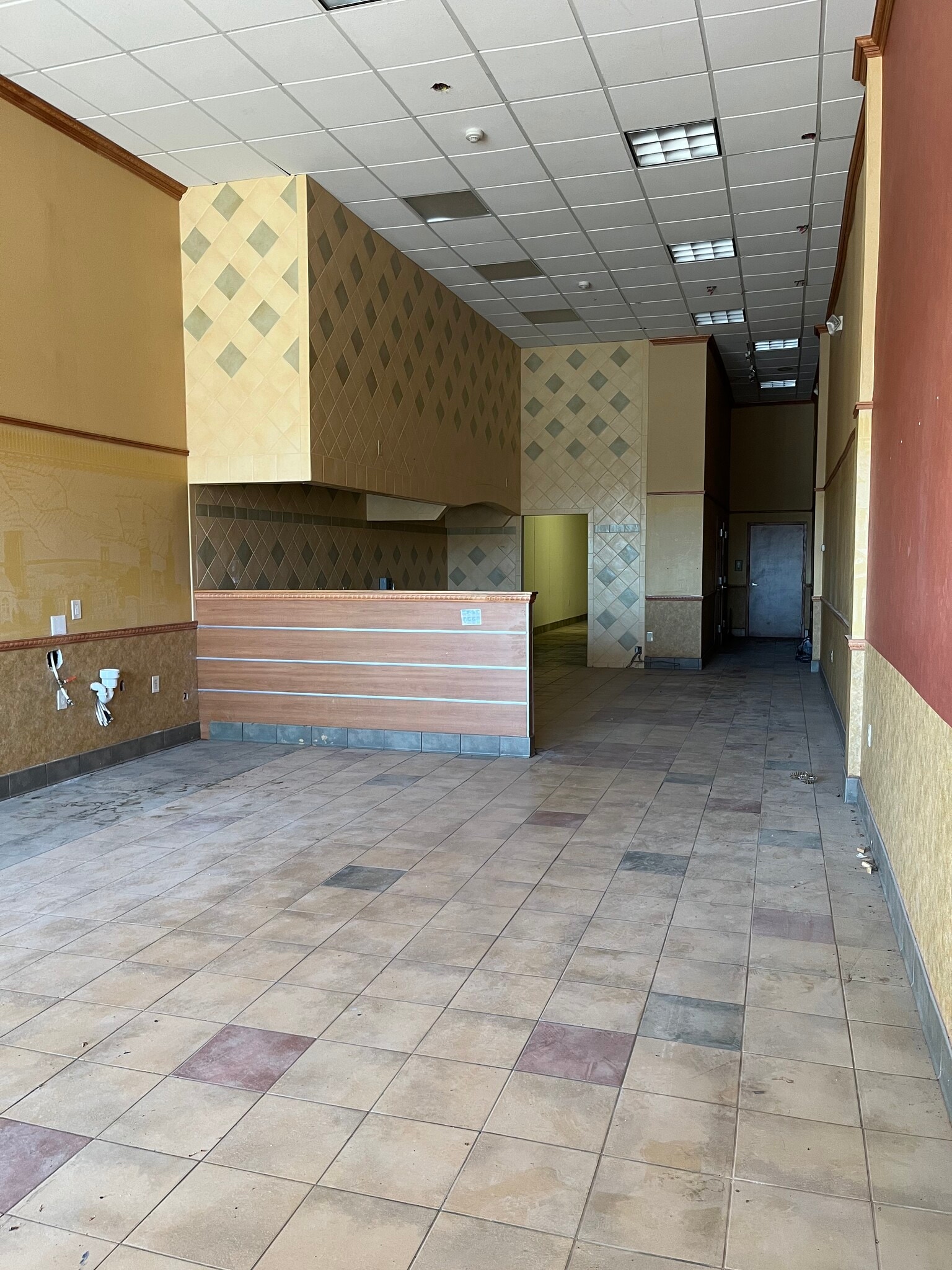 3200-3296 Chichester Ave, Marcus Hook, PA for lease Interior Photo- Image 1 of 10