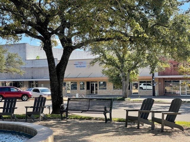 107 W Main St, Cameron, TX for sale - Building Photo - Image 3 of 19