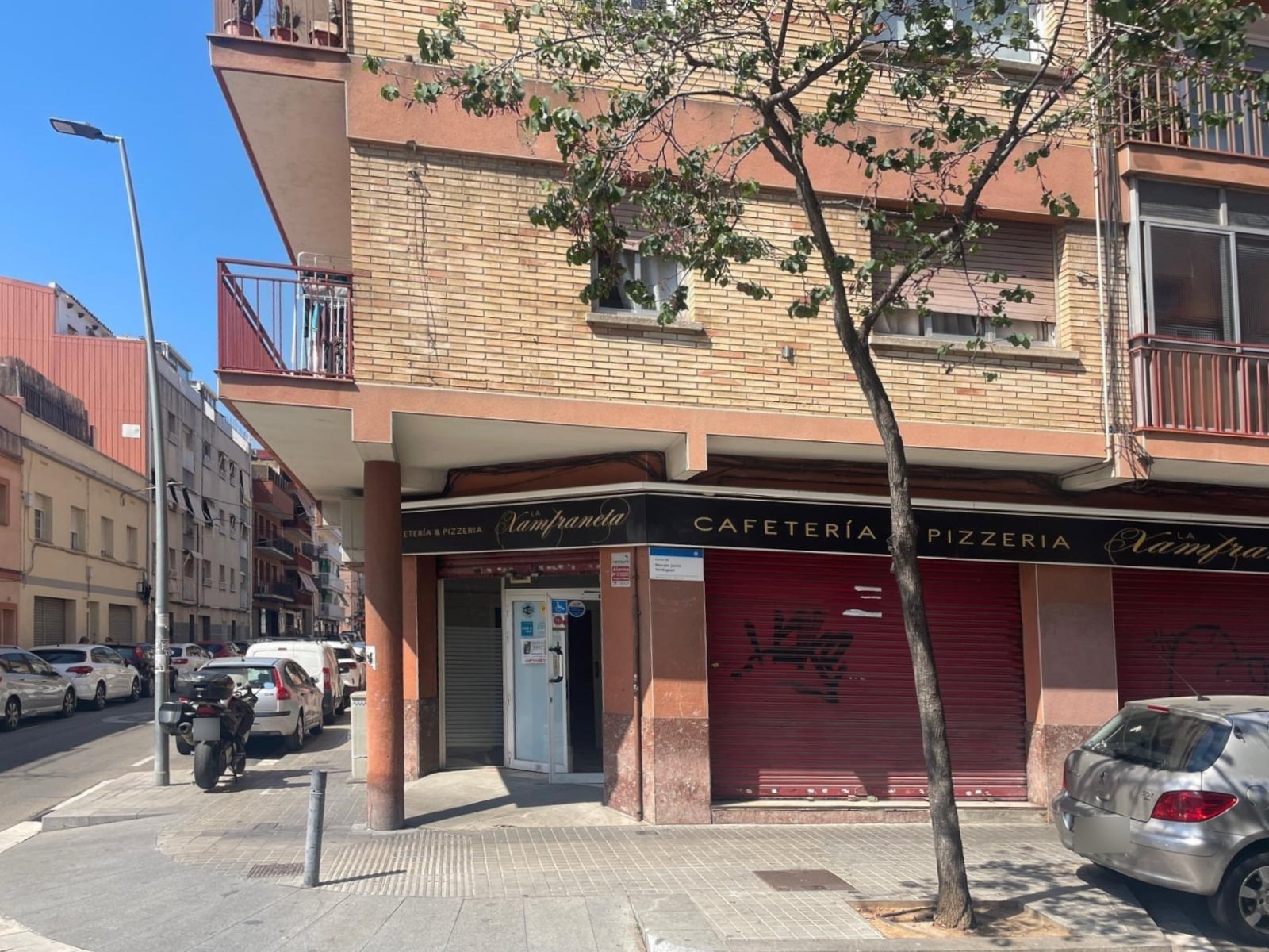 Commerce de détail dans Sant Boi de Llobregat, Barcelona à louer Photo intérieure- Image 1 de 3