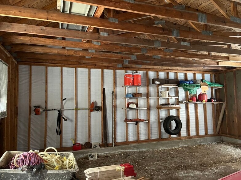 825 Village Quarter Rd, West Dundee, IL for sale - Building Photo - Image 3 of 5
