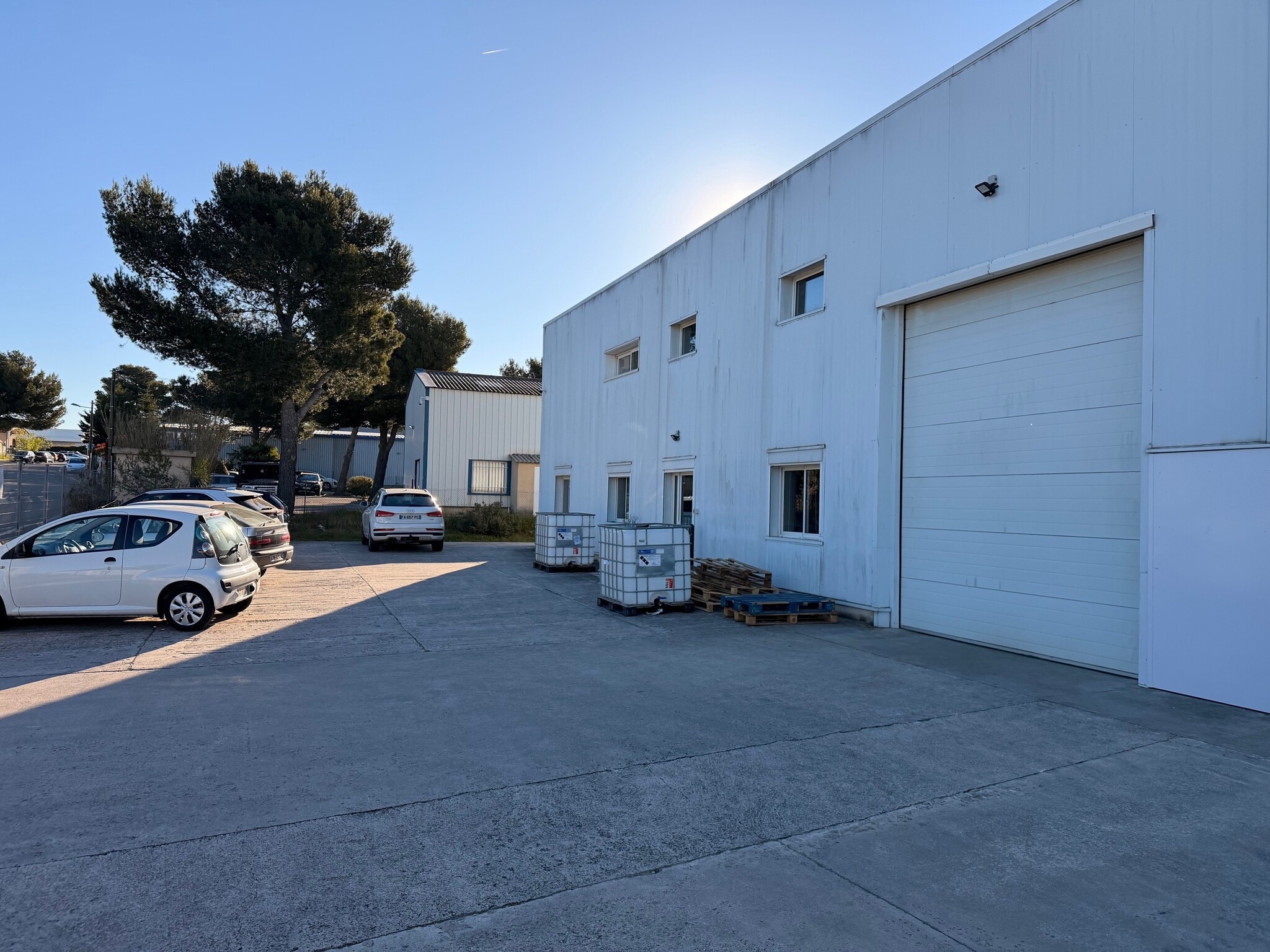209 Avenue Des Carrières, Roquefort-la-Bédoule for lease Building Photo- Image 1 of 7