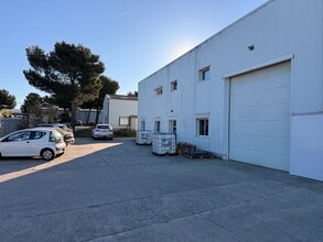 209 Avenue Des Carrières, Roquefort-la-Bédoule for lease Building Photo- Image 1 of 7