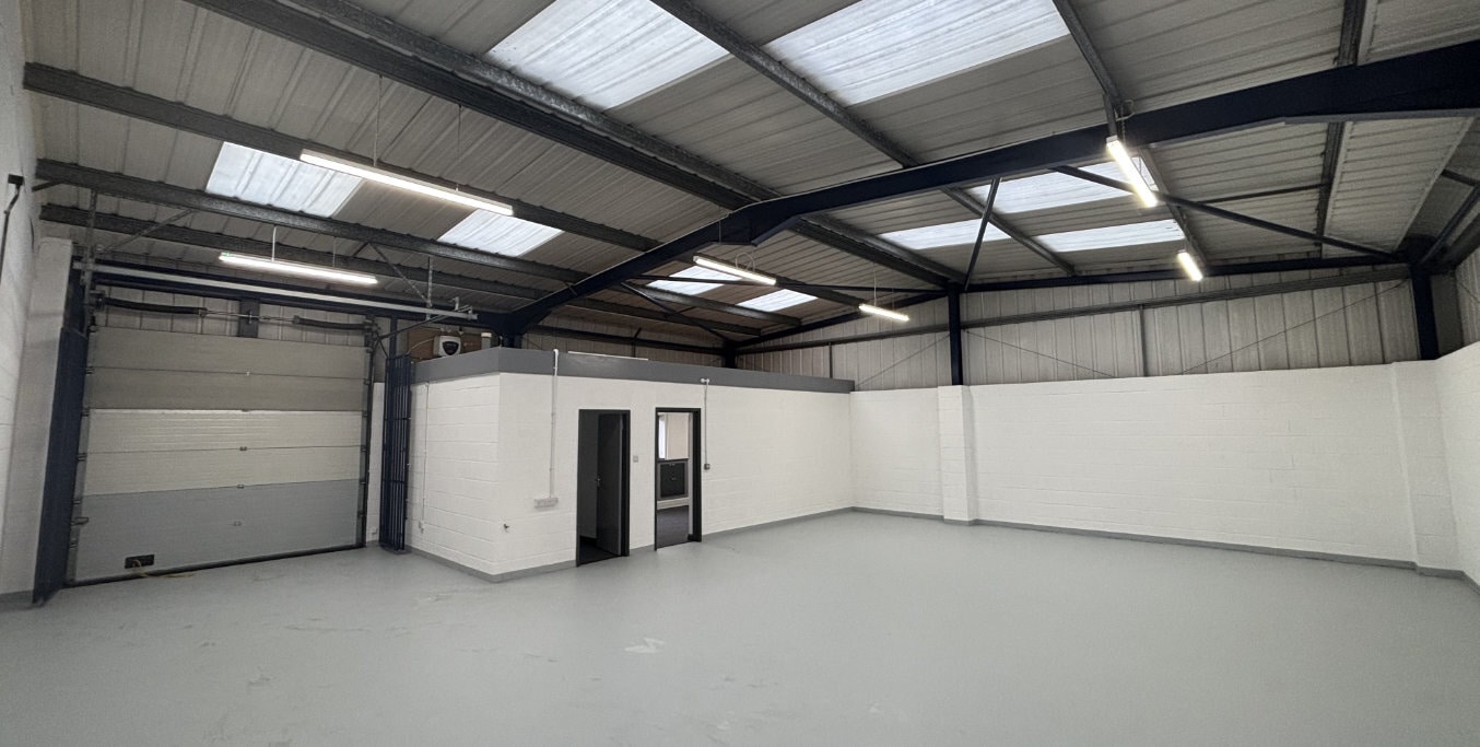 Aston Rd, Bromsgrove for lease Interior Photo- Image 1 of 1