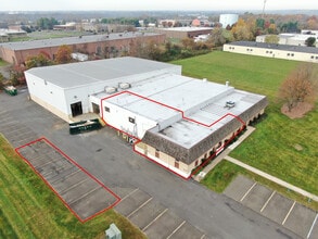 30 Industrial Dr, Warminster, PA à louer Photo intérieure- Image 2 de 4