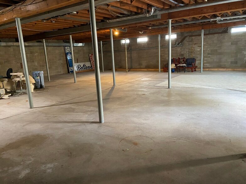 191 Route 37 W, Toms River, NJ à louer - Photo intérieure - Image 3 de 11