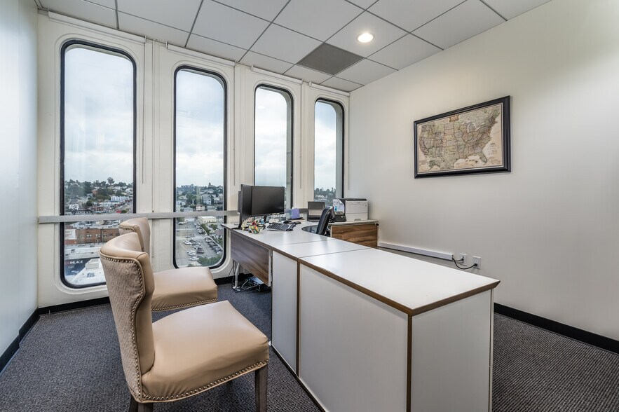 1910 W Sunset Blvd, Los Angeles, CA for lease - Building Photo - Image 3 of 19