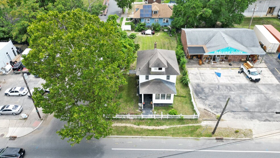 600 W Broad St, Paulsboro, NJ for sale - Building Photo - Image 3 of 42