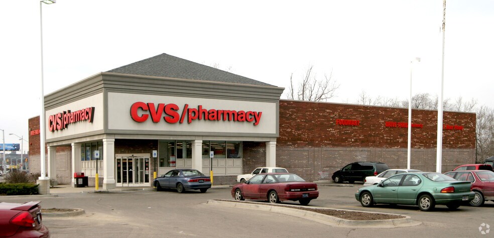 12907 E Jefferson Ave, Detroit, MI à vendre - Photo du bâtiment - Image 3 de 3