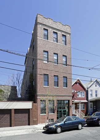 Plus de détails pour 9 E 18th St, Bayonne, NJ - Multi-résidentiel à vendre