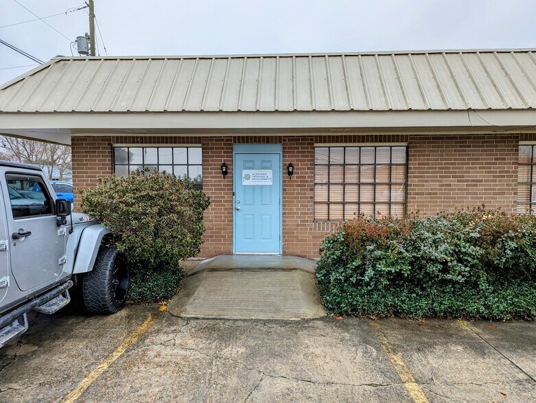 1440-1442 E Bridge St, Breaux Bridge, LA à louer - Photo du bâtiment - Image 1 de 3