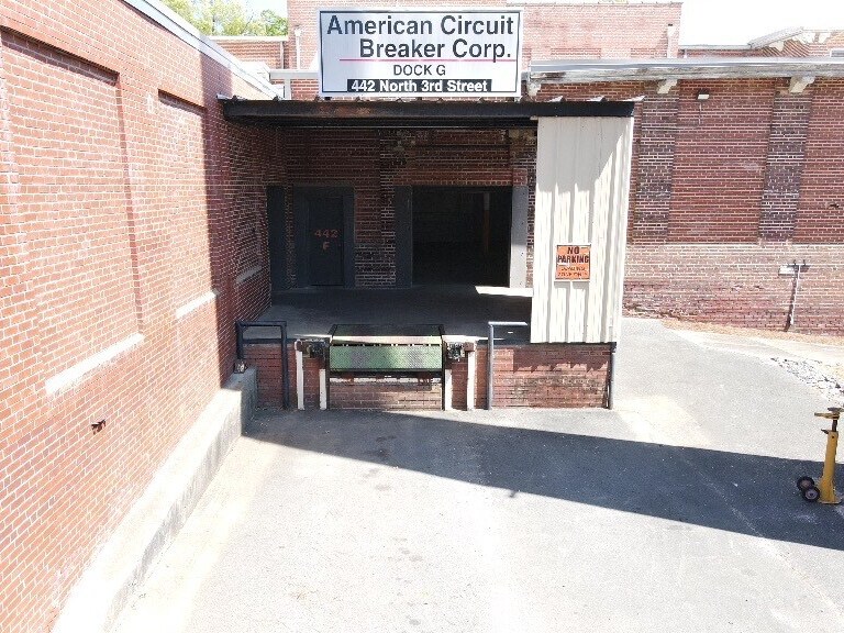 442-F N. 3rd St., Albemarle, NC à louer - Photo du bâtiment - Image 2 de 3