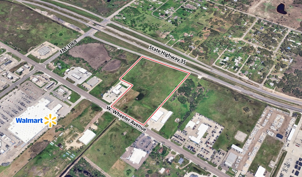 2442 W Wheeler Ave, Aransas Pass, TX à vendre - Photo du bâtiment - Image 2 de 5